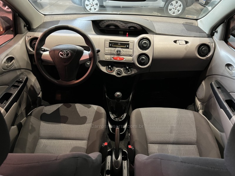 ETIOS 1.3 XS 16V FLEX 4P MANUAL - 2013 - CAXIAS DO SUL