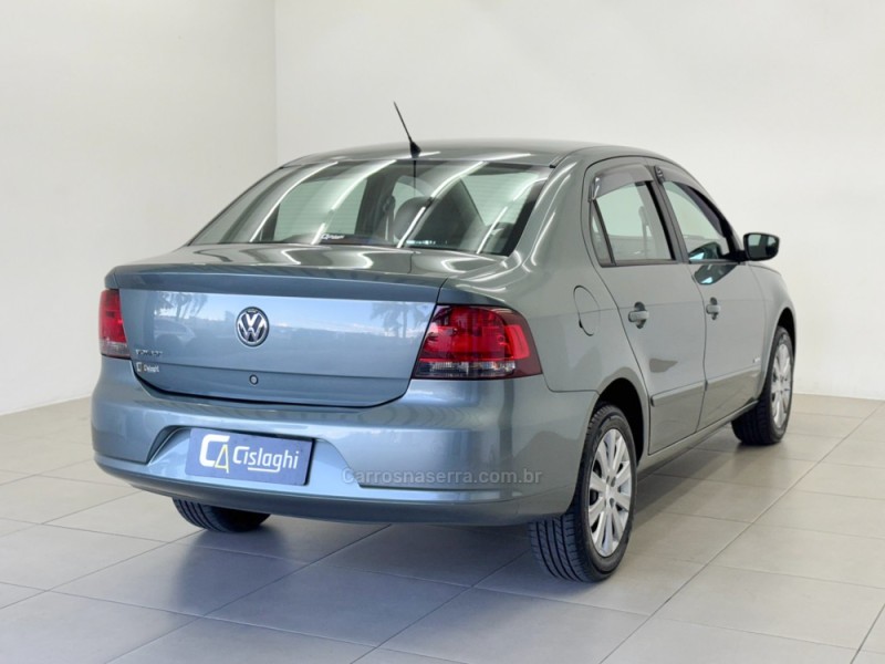 VOYAGE 1.0 MI TRENDLINE 8V FLEX 4P MANUAL - 2012 - CARLOS BARBOSA