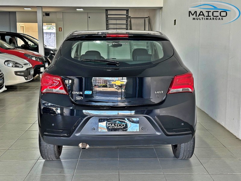 ONIX 1.4 MPFI LT 8V FLEX 4P MANUAL - 2018 - NOVO HAMBURGO