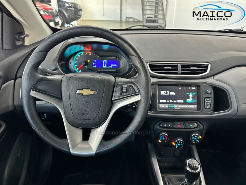 ONIX 1.4 MPFI LT 8V FLEX 4P MANUAL - 2018 - NOVO HAMBURGO