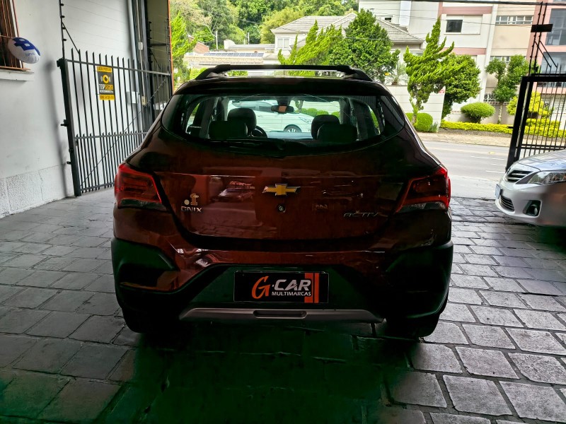 ONIX 1.4 MPFI ACTIV 8V FLEX 4P MANUAL - 2017 - CAXIAS DO SUL