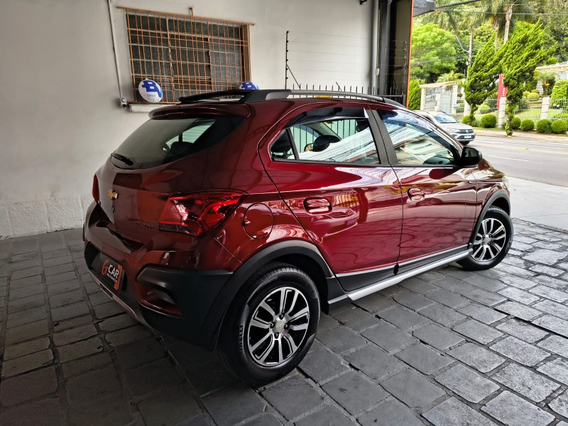 ONIX 1.4 MPFI ACTIV 8V FLEX 4P MANUAL - 2017 - CAXIAS DO SUL