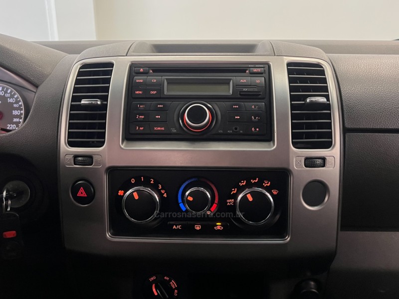 FRONTIER 2.5 SV ATTACK 4X4 CD TURBO ELETRONIC DIESEL 4P MANUAL - 2015 - FLORES DA CUNHA