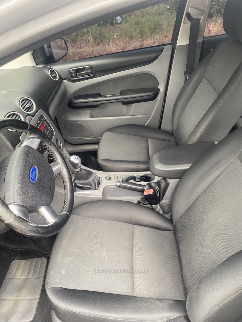 FOCUS 1.6 GLX SIGMA 16V FLEX 4P MANUAL - 2013 - SANANDUVA