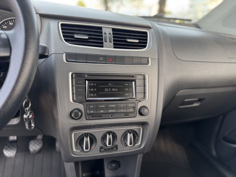 FOX 1.0 MI 8V FLEX 4P MANUAL - 2014 - CASCA