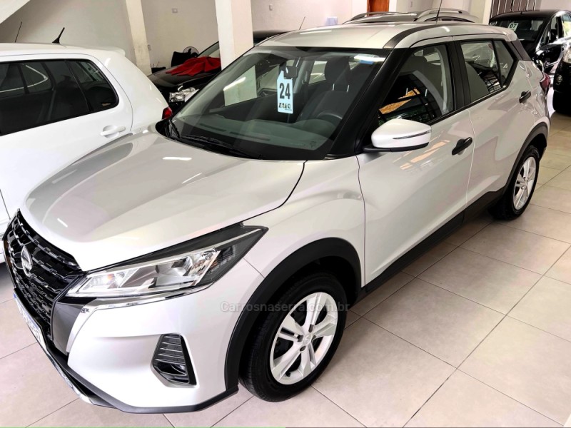 kicks 1.6 active 16v flex 4p automatico 2024 carlos barbosa