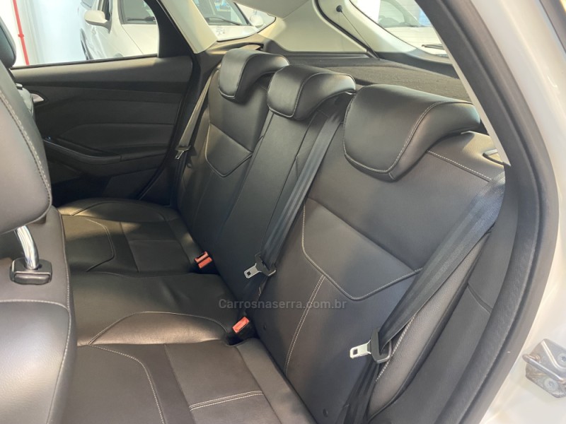 FOCUS 2.0 SE PLUS 16V FLEX 4P AUTOMÁTICO - 2016 - BENTO GONçALVES