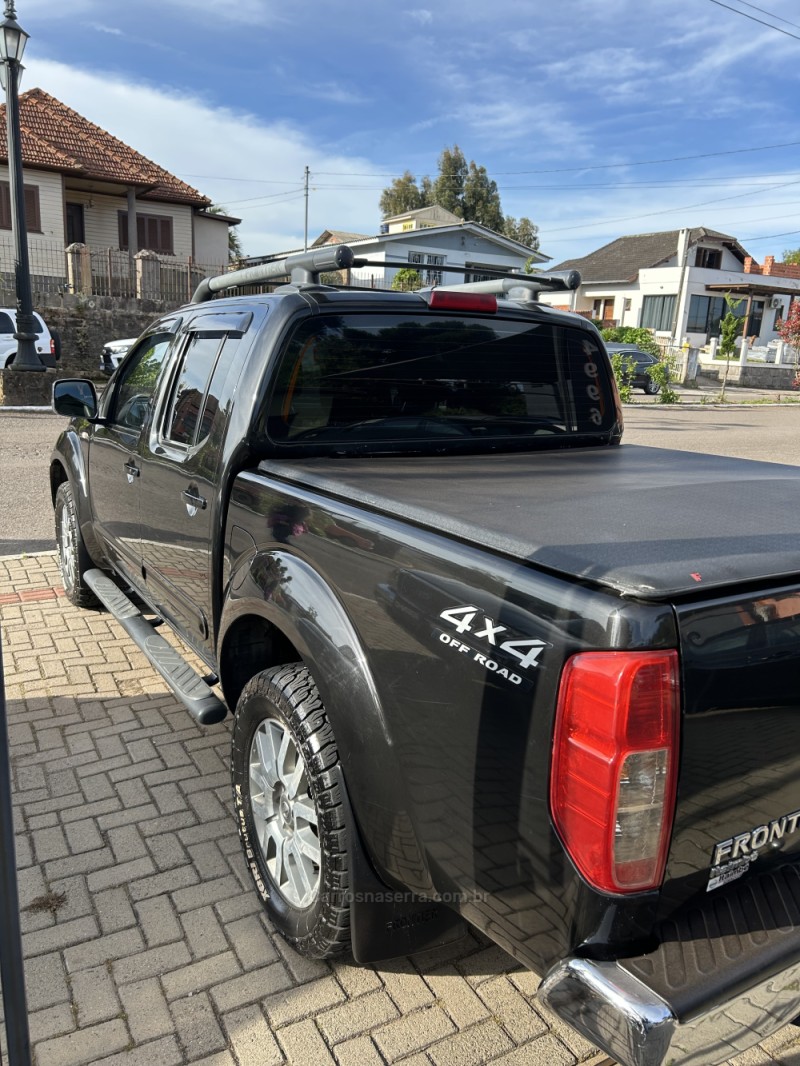 FRONTIER 2.3 16V PLATINUM TURBO CD 4X4 DIESEL 4P AUTOMÁTICO - 2014 - CAMBARá DO SUL