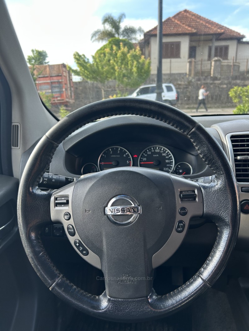 FRONTIER 2.3 16V PLATINUM TURBO CD 4X4 DIESEL 4P AUTOMÁTICO - 2014 - CAMBARá DO SUL