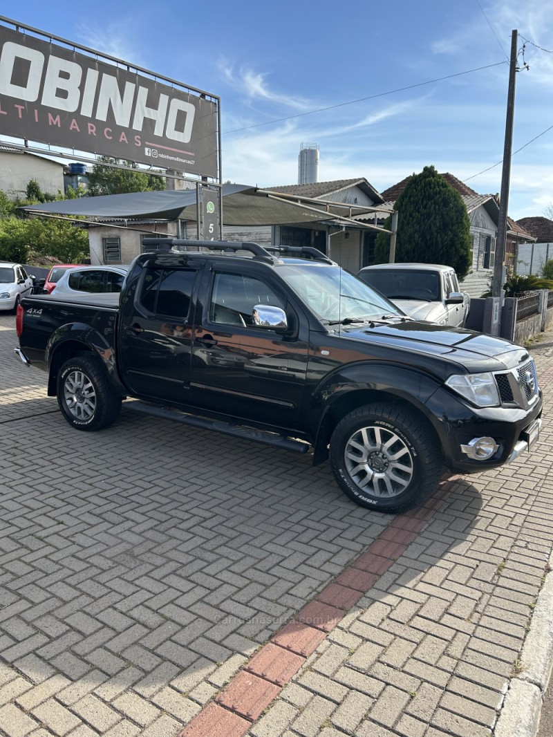 FRONTIER 2.3 16V PLATINUM TURBO CD 4X4 DIESEL 4P AUTOMÁTICO - 2014 - CAMBARá DO SUL