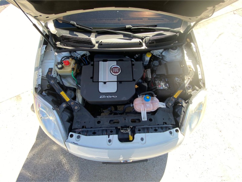 BRAVO 1.8 ESSENCE 16V FLEX 4P AUTOMATIZADO - 2011 - CAXIAS DO SUL