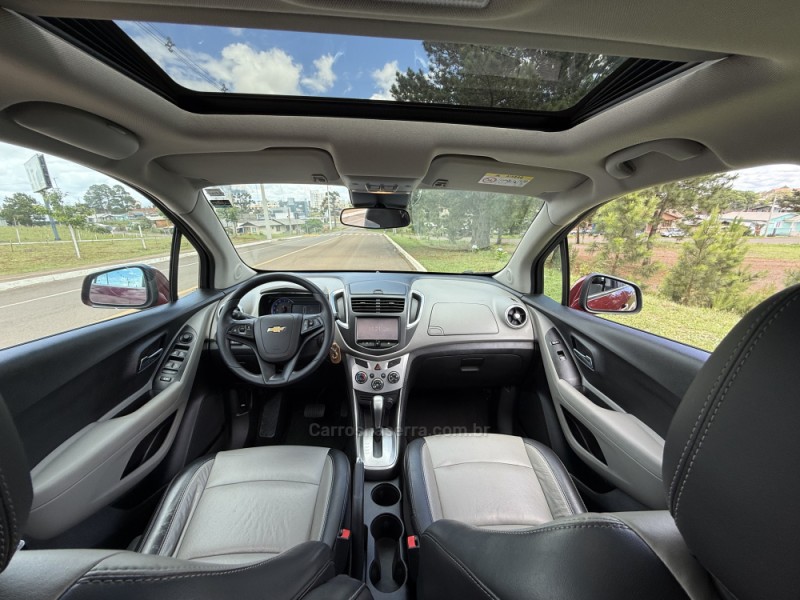 TRACKER 1.8 MPFI LTZ 4X2 16V FLEX 4P AUTOMÁTICO - 2015 - VACARIA