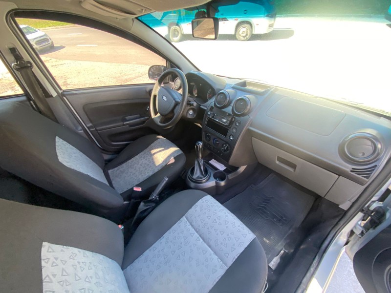 FIESTA 1.6 MPI SEDAN 8V FLEX 4P MANUAL - 2014 - CAXIAS DO SUL