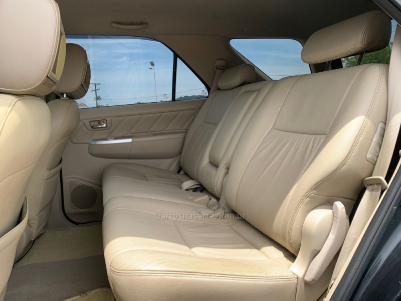 HILUX SW4 3.0 SRV 4X4 16V TURBO INTERCOOLER DIESEL 4P AUTOMÁTICO - 2008 - SANTA CRUZ DO SUL