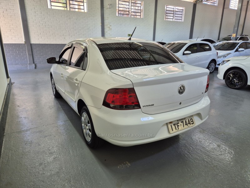 VOYAGE 1.6 MI TREND 8V FLEX 4P MANUAL - 2013 - GARIBALDI