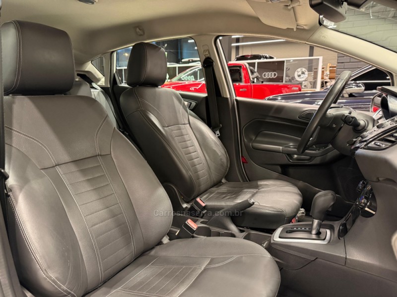 FIESTA 1.6 TITANIUM HATCH 16V FLEX 4P AUTOMÁTICO - 2015 - CAXIAS DO SUL