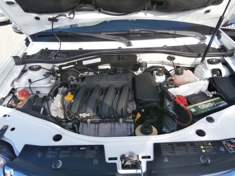 DUSTER 1.6 DYNAMIQUE 4X2 16V FLEX 4P MANUAL - 2015 - FARROUPILHA