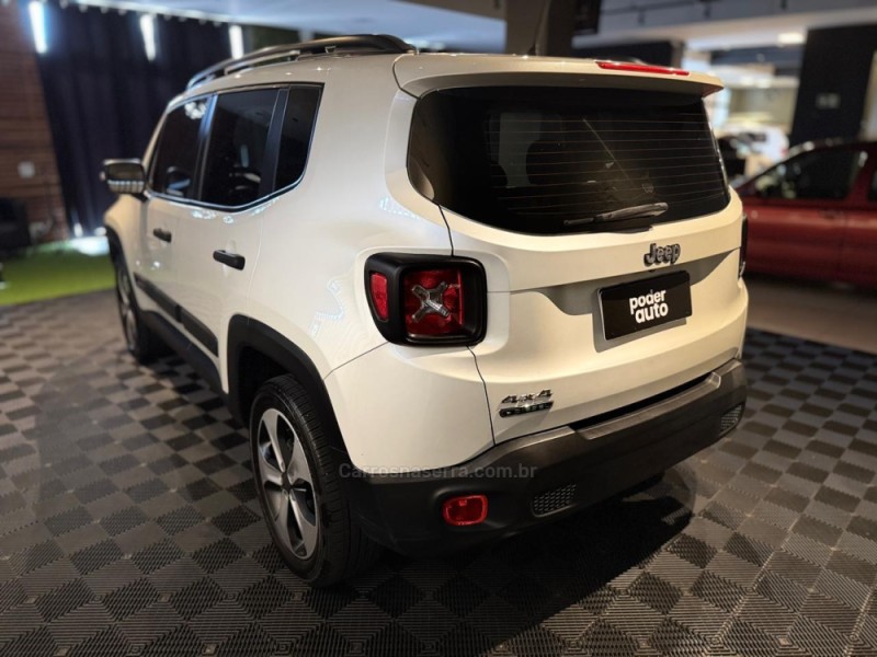 RENEGADE 2.0 16V CUSTOM 4X4 TURBO DIESEL 4P AUTOMÁTICA - 2018 - FARROUPILHA