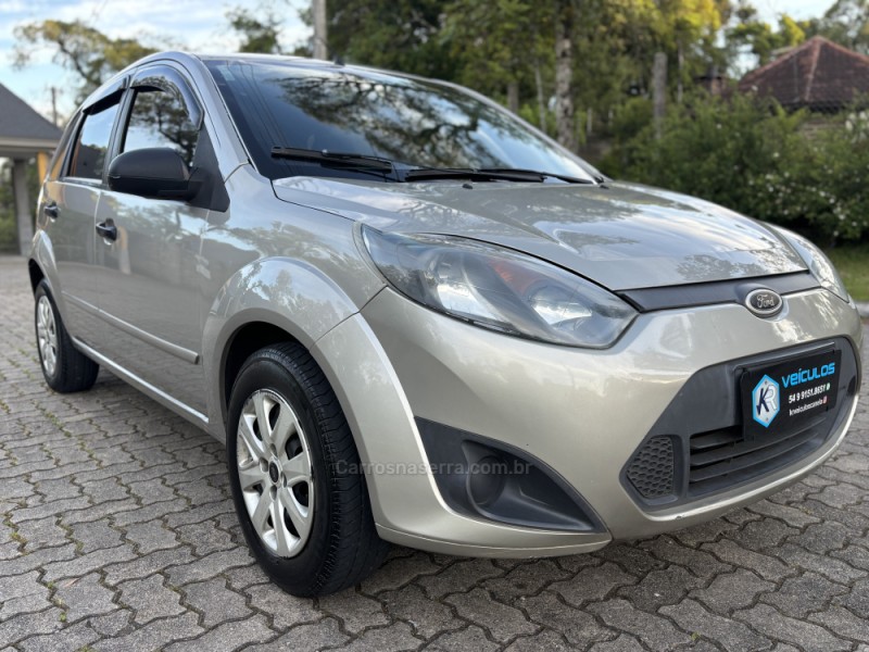FIESTA 1.0 MPI 8V GASOLINA 4P MANUAL - 2013 - CANELA