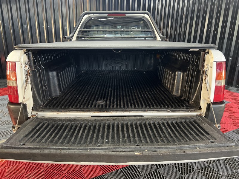 COURIER 1.6 MPI L 8V FLEX 2P MANUAL - 2005 - CAXIAS DO SUL