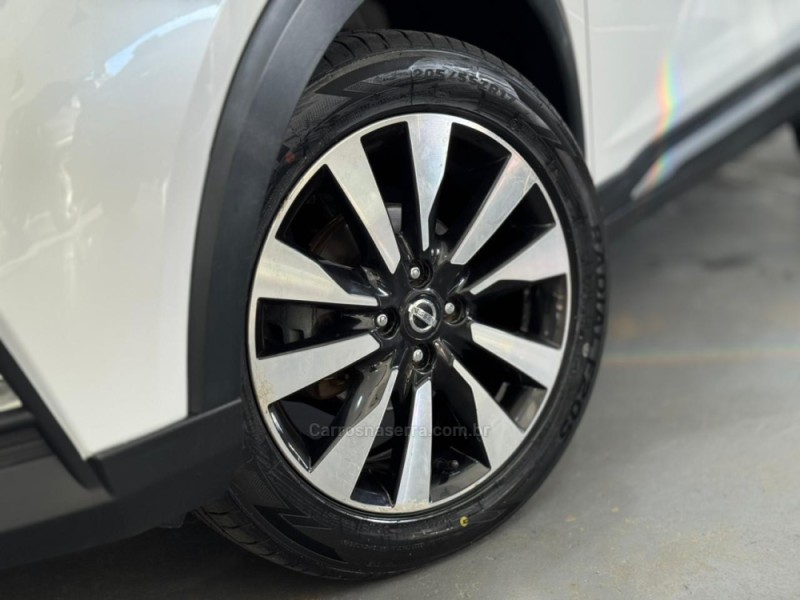 KICKS 1.6 16V FLEX SL 4P XTRONIC - 2017 - SANTA CRUZ DO SUL