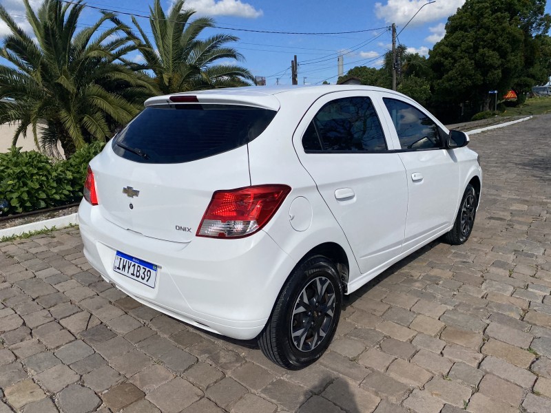 ONIX 1.0 MPFI LS 8V FLEX 4P MANUAL - 2016 - CARLOS BARBOSA