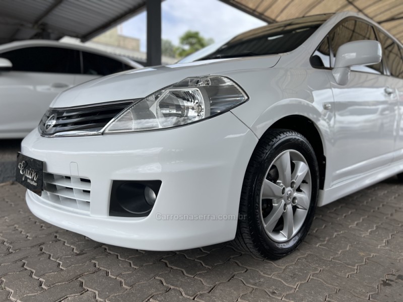 TIIDA 1.8 SL 16V FLEX 4P AUTOMÁTICO - 2013 - BOM PRINCíPIO