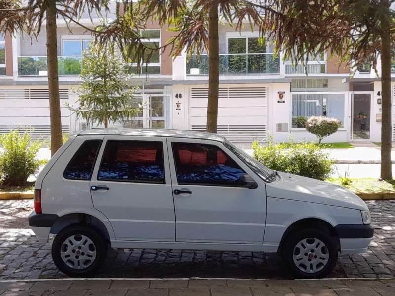 UNO 1.0 MPI MILLE FIRE ECONOMY 8V FLEX 4P MANUAL - 2013 - FARROUPILHA