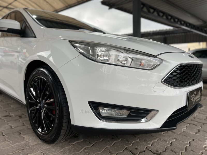 FOCUS 2.0 SE FASTBACK 16V FLEX 4P AUTOMÁTICO - 2017 - BOM PRINCíPIO