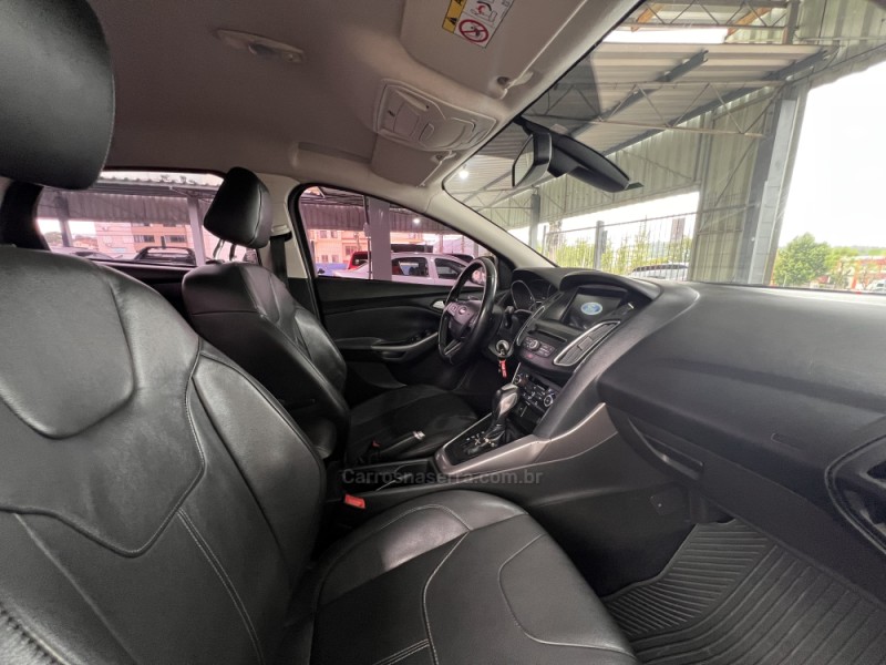 FOCUS 2.0 SE FASTBACK 16V FLEX 4P AUTOMÁTICO - 2017 - BOM PRINCíPIO