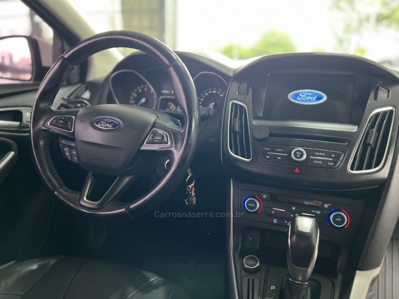 FOCUS 2.0 SE FASTBACK 16V FLEX 4P AUTOMÁTICO - 2017 - BOM PRINCíPIO