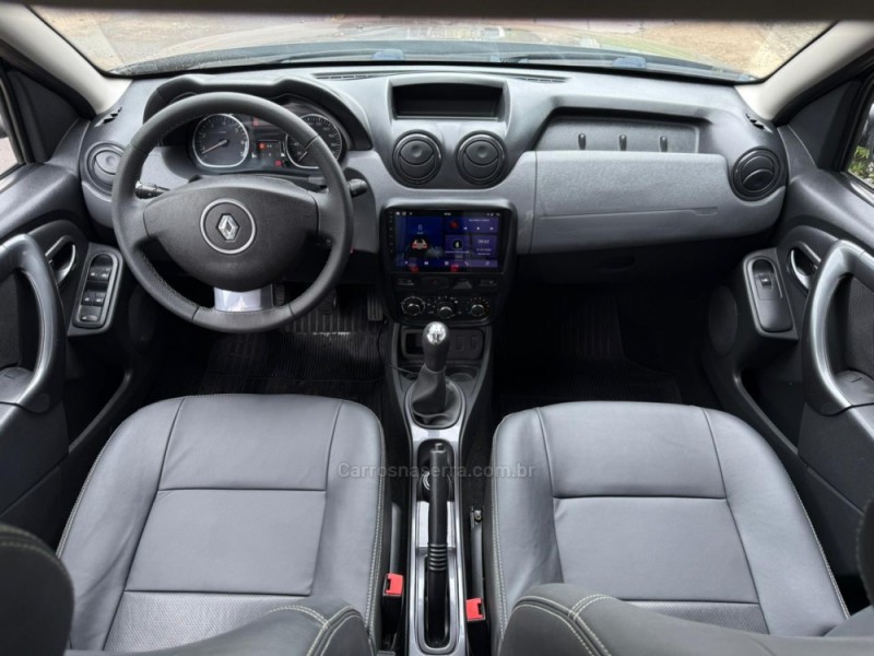 DUSTER 1.6 DYNAMIQUE 4X2 16V FLEX 4P MANUAL - 2012 - LAGOA VERMELHA