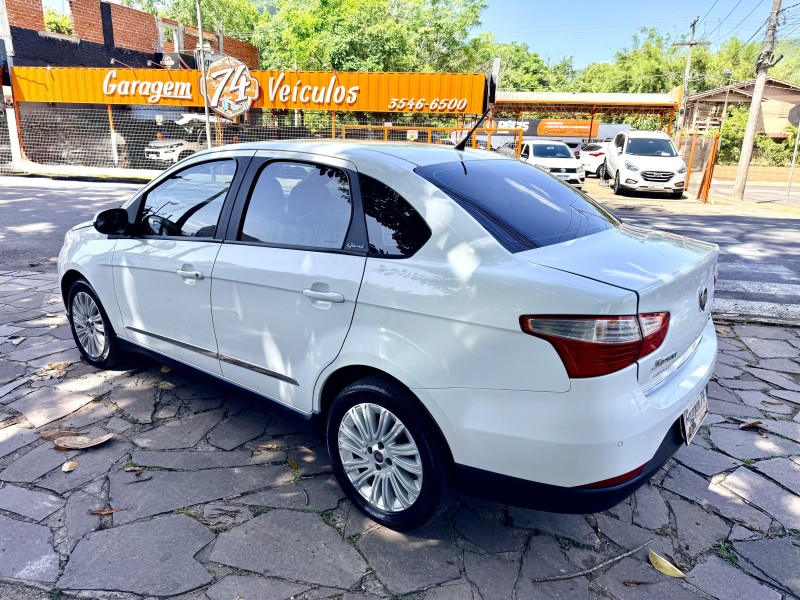 GRAND SIENA 1.6 MPI ESSENCE 16V FLEX 4P MANUAL - 2014 - TRêS COROAS