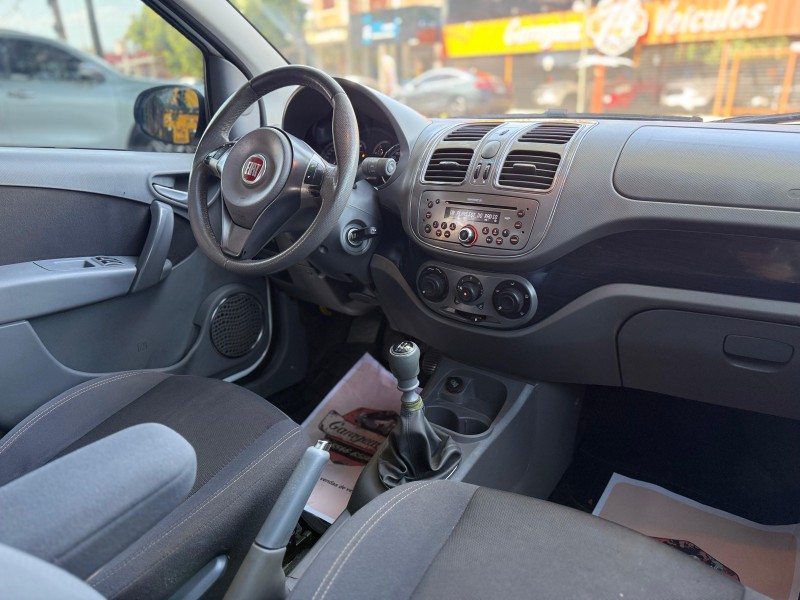 GRAND SIENA 1.6 MPI ESSENCE 16V FLEX 4P MANUAL - 2014 - TRêS COROAS