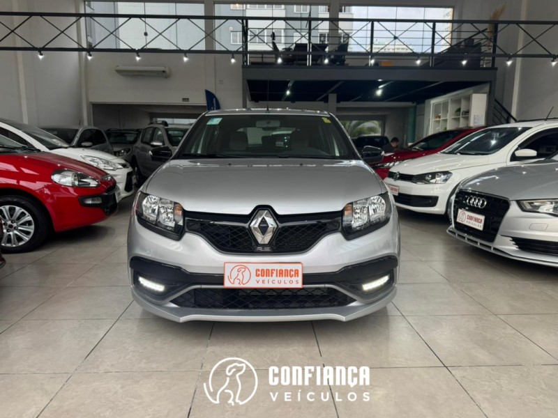 SANDERO 2.0 RS 16V FLEX 4P MANUAL - 2021 - BENTO GONçALVES