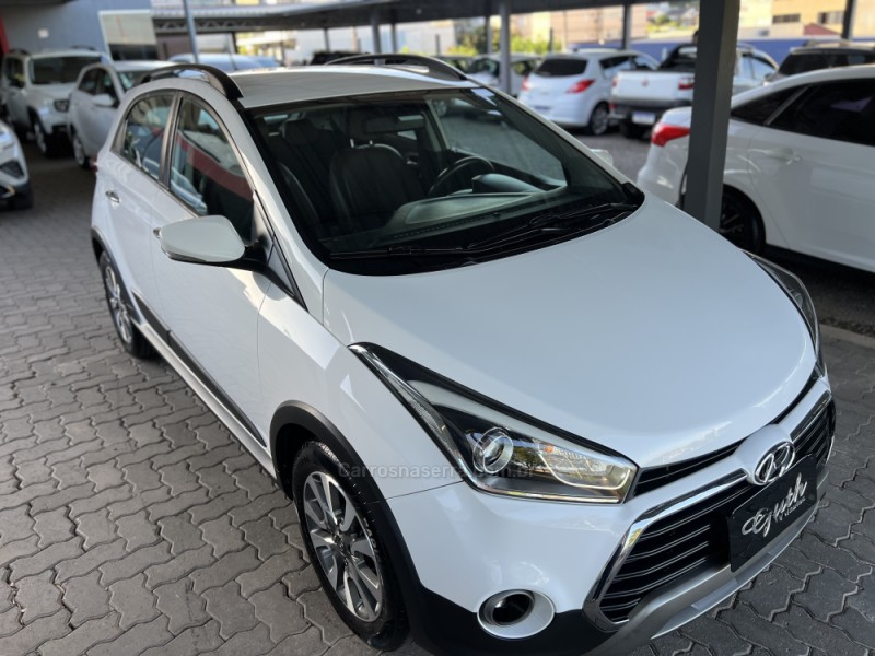 HB20X 1.6 16V PREMIUM FLEX 4P AUTOMÁTICO - 2017 - BOM PRINCíPIO