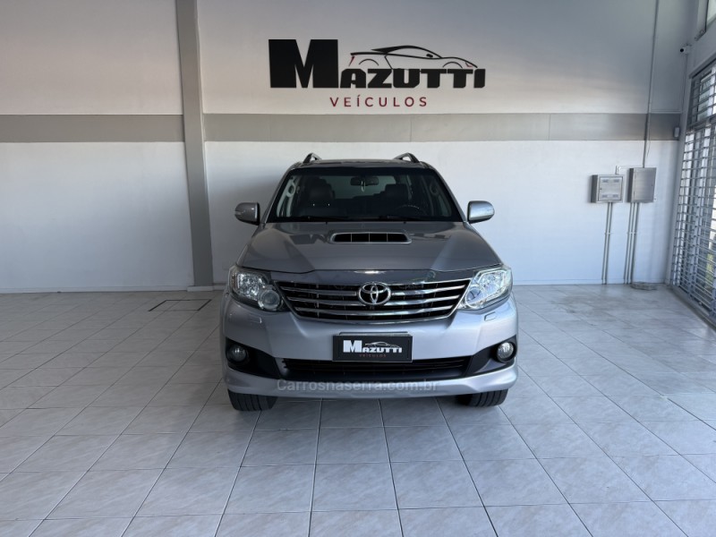 HILUX SW4 3.0 SRV 4X4 7 LUGARES 16V TURBO INTERCOOLER DIESEL 4P AUTOMÁTICO - 2015 - BENTO GONçALVES