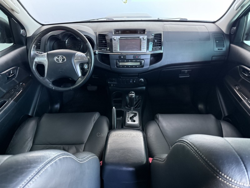 HILUX SW4 3.0 SRV 4X4 7 LUGARES 16V TURBO INTERCOOLER DIESEL 4P AUTOMÁTICO - 2015 - BENTO GONçALVES