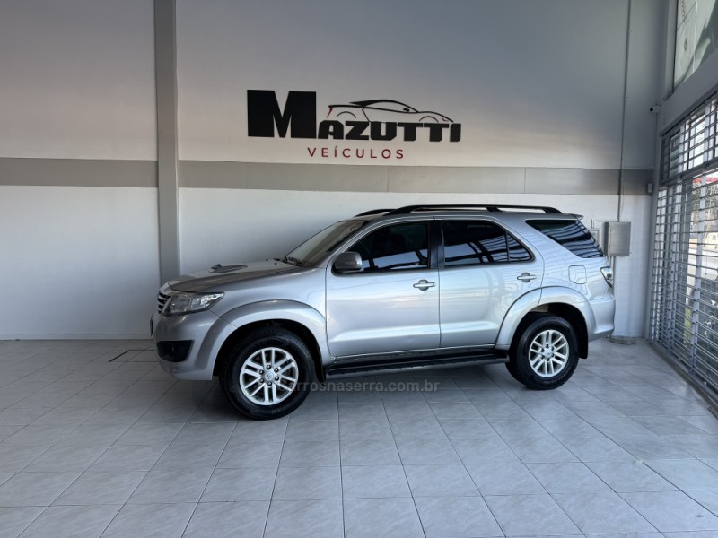 HILUX SW4 3.0 SRV 4X4 7 LUGARES 16V TURBO INTERCOOLER DIESEL 4P AUTOMÁTICO - 2015 - BENTO GONçALVES