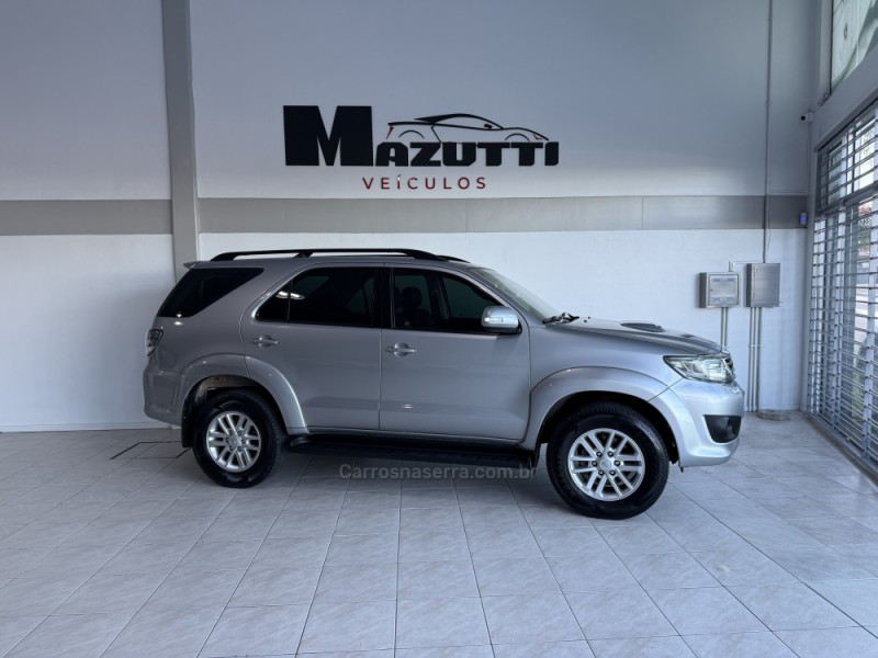 hilux sw4 3.0 srv 4x4 7 lugares 16v turbo intercooler diesel 4p automatico 2015 bento goncalves