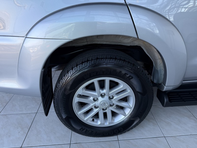 HILUX SW4 3.0 SRV 4X4 7 LUGARES 16V TURBO INTERCOOLER DIESEL 4P AUTOMÁTICO - 2015 - BENTO GONçALVES