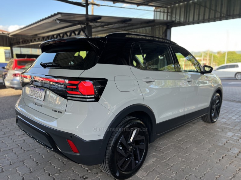 T-CROSS 1.4 HIGHLINE TSI 16V FLEX 4P AUTOMÁTICO - 2025 - BOM PRINCíPIO