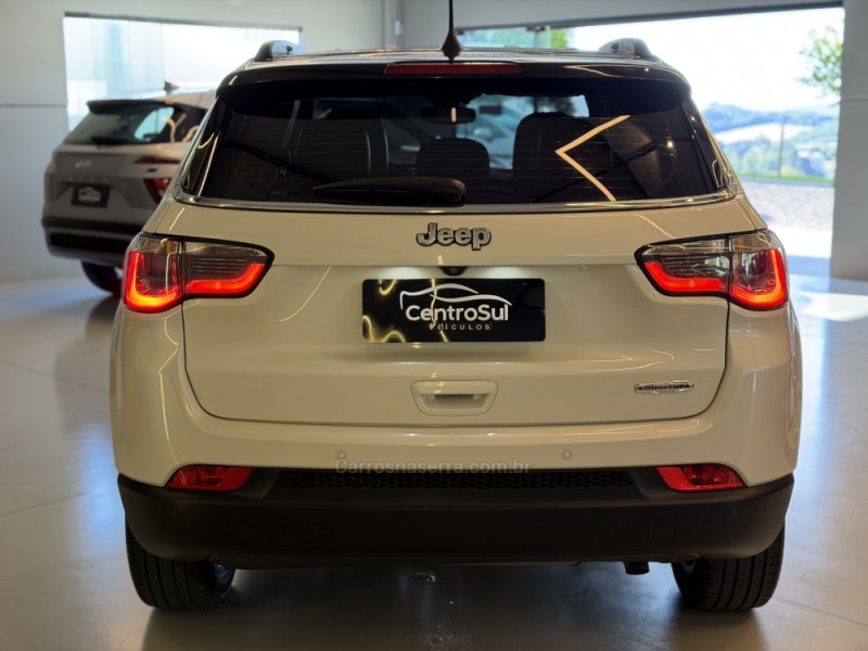 COMPASS 2.0 16V FLEX LONGITUDE AUTOMÁTICO - 2018 - CARLOS BARBOSA