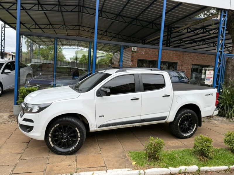 S10 2.8 LS 4X4 CD 16V TURBO DIESEL 4P MANUAL - 2020 - LAGOA VERMELHA
