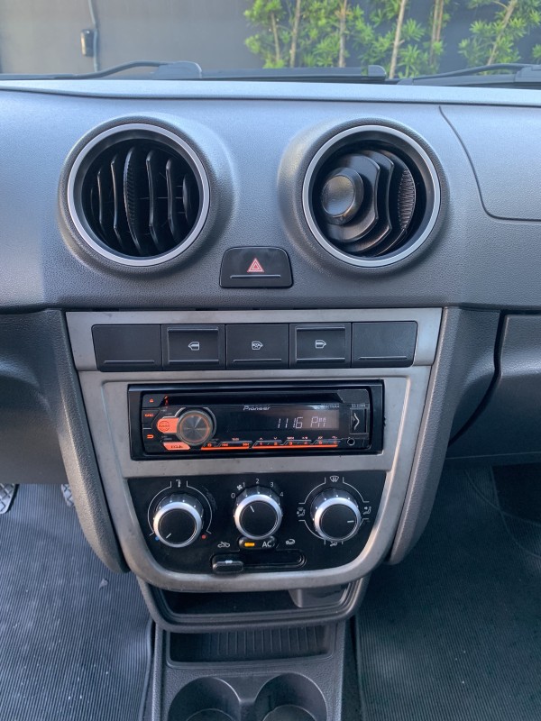 VOYAGE 1.6 MI TREND 8V FLEX 4P MANUAL - 2009 - CAXIAS DO SUL