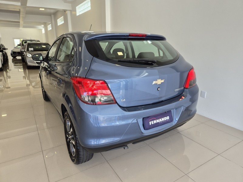 ONIX 1.4 MPFI LTZ 8V FLEX 4P MANUAL - 2015 - BENTO GONçALVES