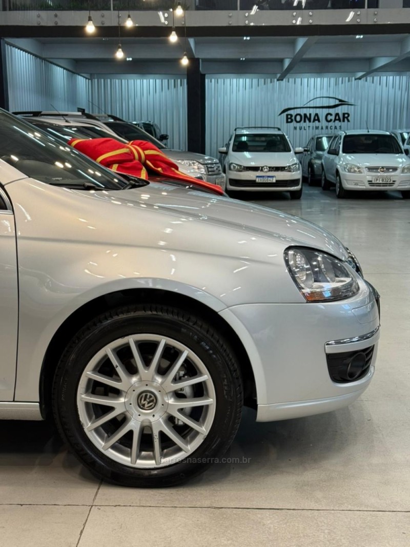 JETTA 2.5 I VARIANT 20V 170CV GASOLINA 4P TIPTRONIC - 2009 - CAXIAS DO SUL