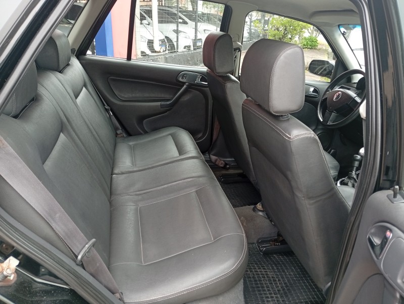 PARATI 1.8 MI TRACK & FIELD 8V FLEX 4P MANUAL G.III - 2005 - CAXIAS DO SUL