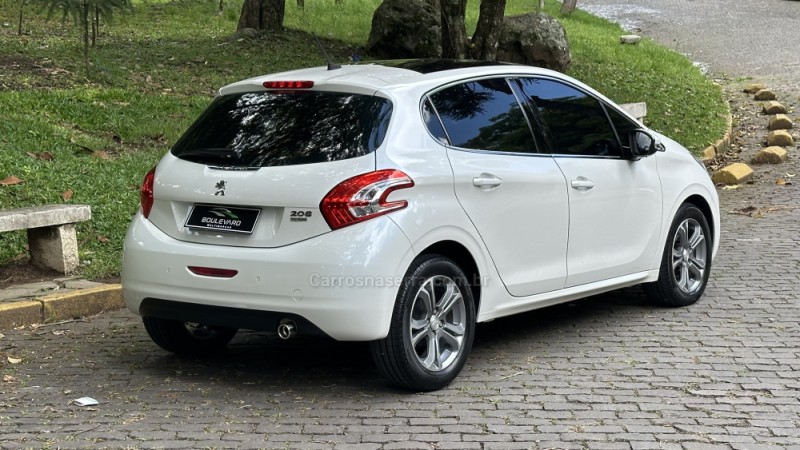 208 1.6 GRIFFE 16V FLEX 4P MANUAL - 2015 - CAXIAS DO SUL