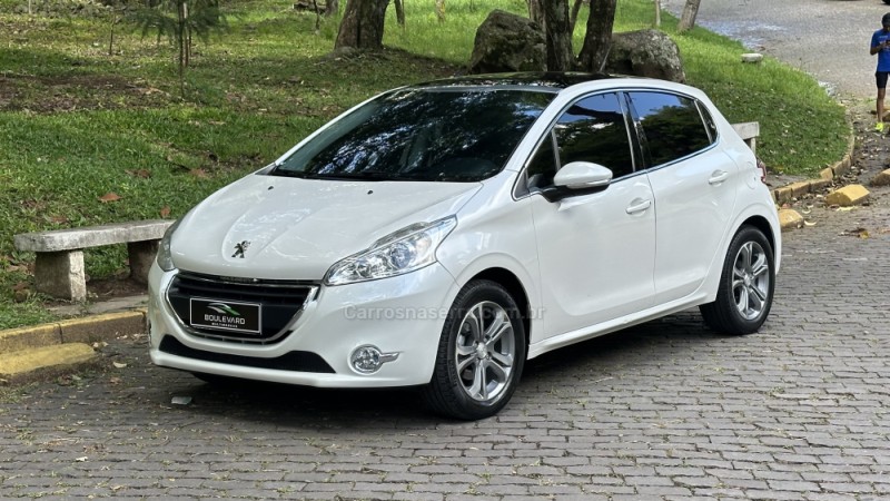 208 1.6 GRIFFE 16V FLEX 4P MANUAL - 2015 - CAXIAS DO SUL